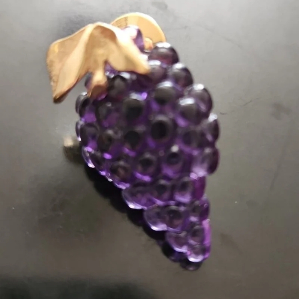Vintage Avon Purple Grape Brooch